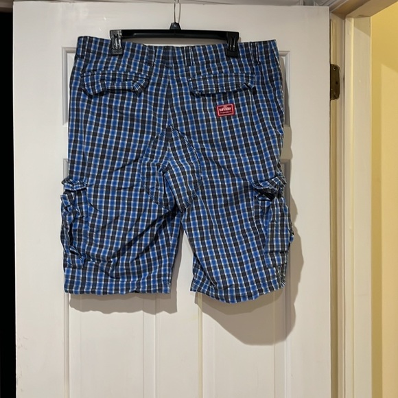 Superdry Cargo Shorts - Picture 4 of 9
